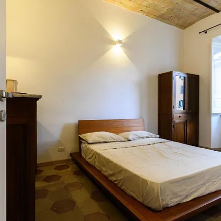 Caracciolo House Daire