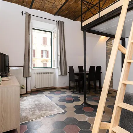 Daire Caracciolo House Roma