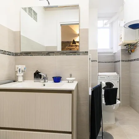 Caracciolo House Daire Roma